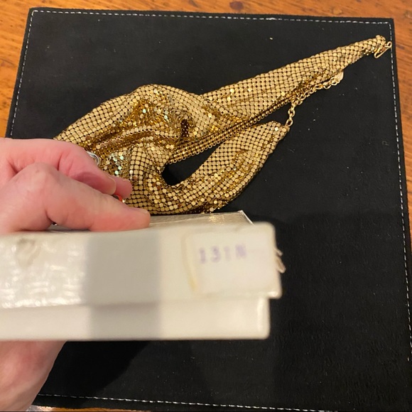 Vintage Whiting & Davis 1970’s gold mesh cowl necklace 20” - Picture 10 of 10